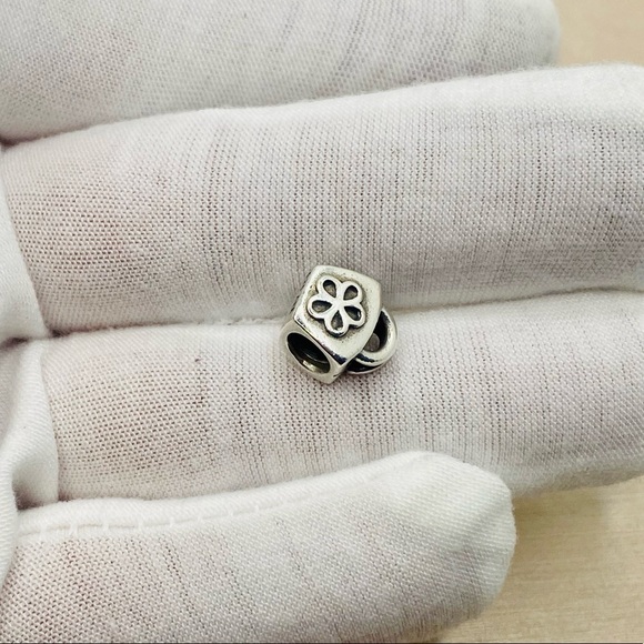 EUC Pandora 790473PCZ Sterling Silver Scalloped Purse Charm w/ Pink Zirconia - Picture 4 of 7